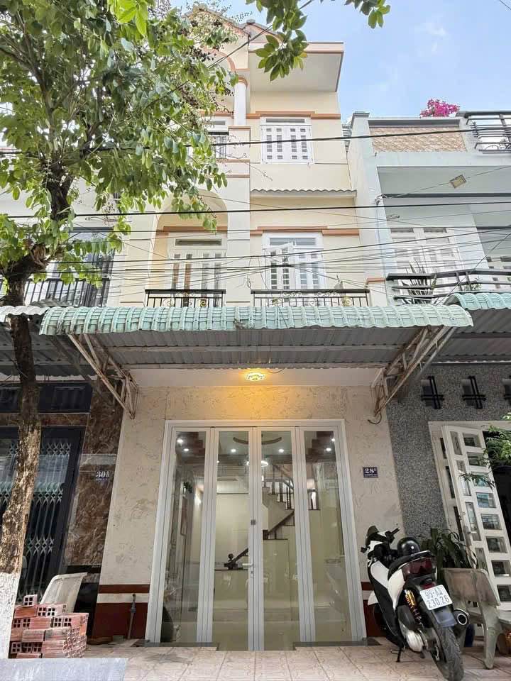 Nhà 1 Trệt 2 Lầu Đường Số 25, Cần Thơ - 128m², 4PN, Giá 3.7 Tỷ