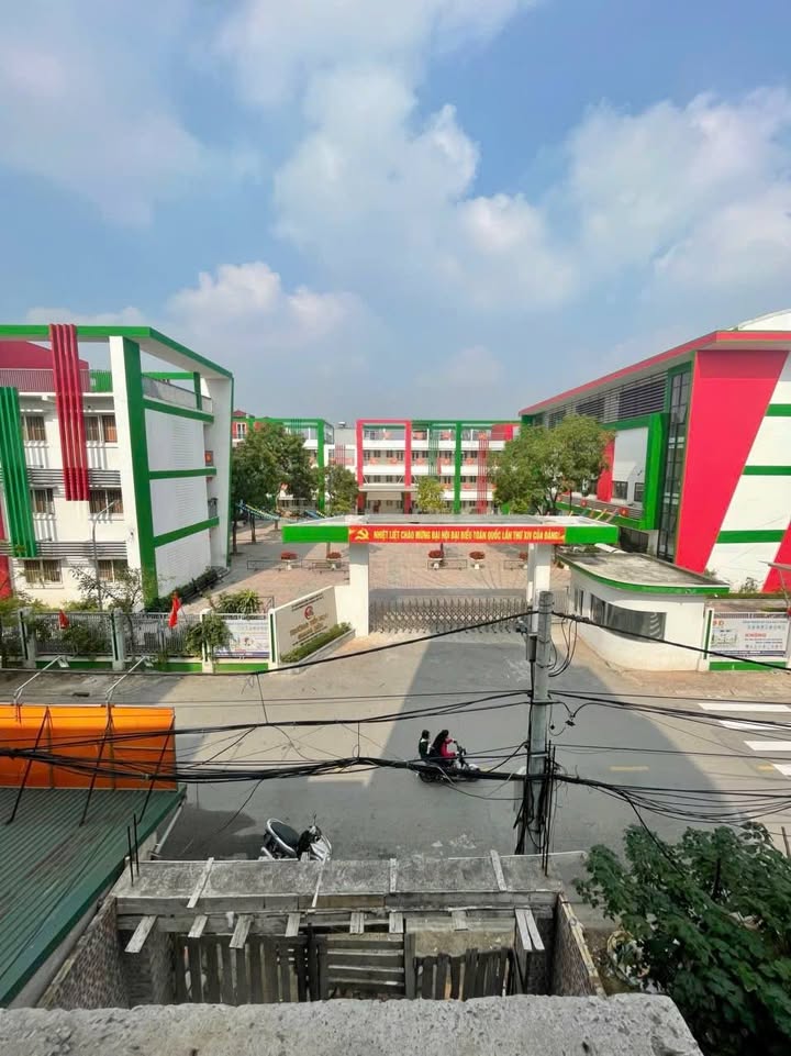 Nhà 7 Tầng Kinh Doanh Giang Biên, Long Biên – 75m² Sổ Đỏ Vuông Vắn