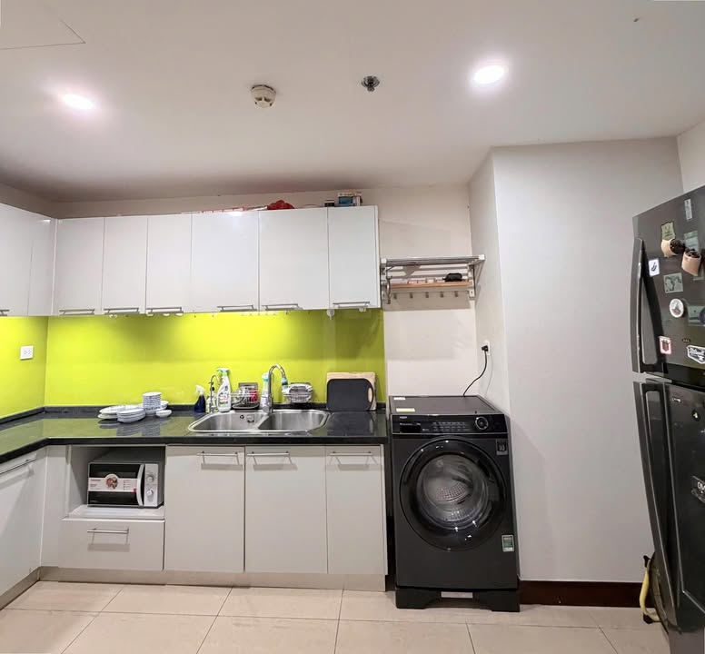 Cho thuê căn hộ Royal City 2PN 104m² - Nội thất mới, sẵn sàng ở ngay!