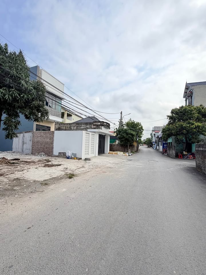 Bán Đất Kinh Doanh Mặt Tiền 4.2m, Xã Liêm Phong, Hà Nam - 3 Tỷ