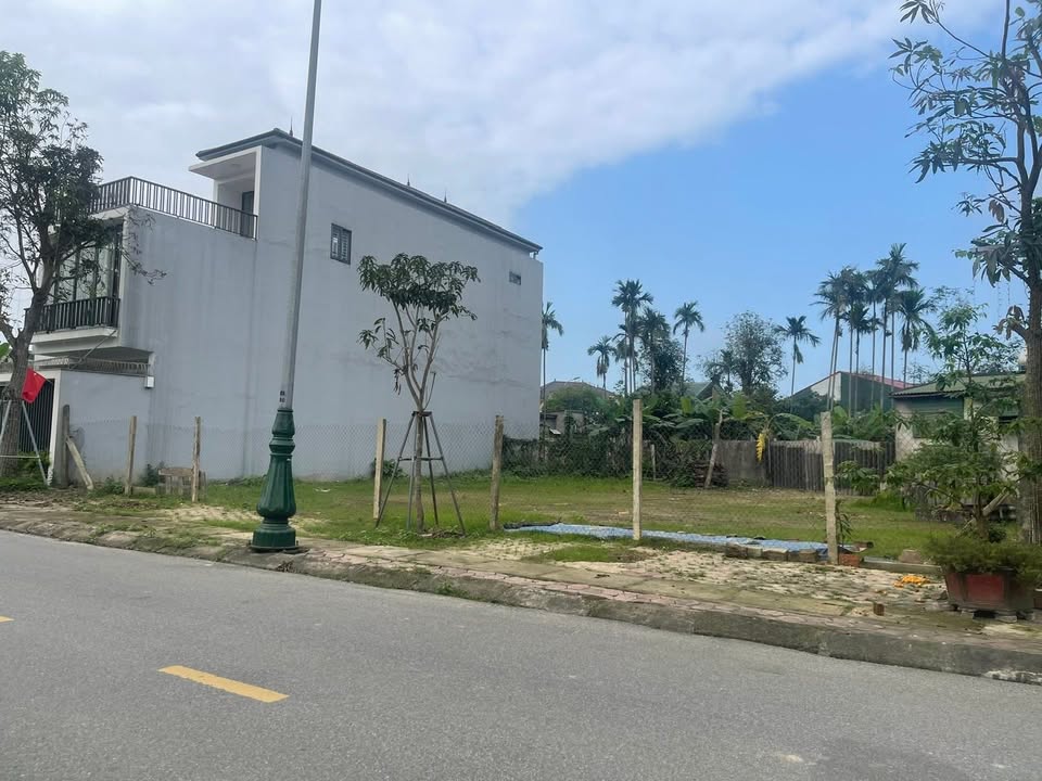 Mặt Bằng Kinh Doanh 280m² Mặt Tiền Lê Quý Đôn, Hà Tĩnh - Vị Trí Đắc Địa