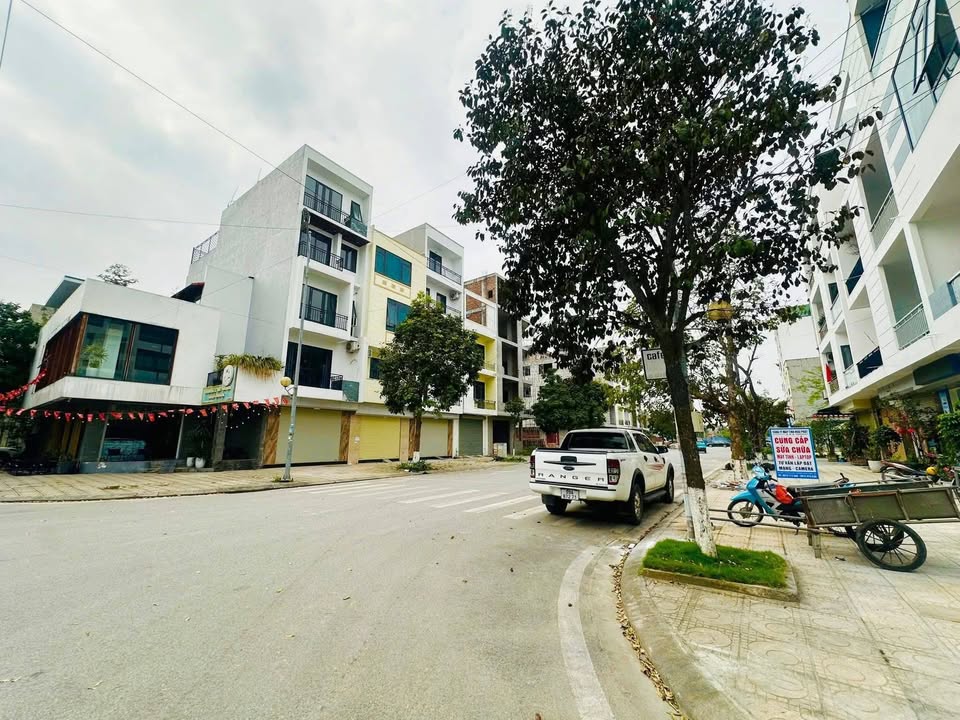 Nhà 2 Tầng + Tum Sổ Hồng 83m² Tại KĐT Little Sài Gòn - Thuận Thành, Bắc Ninh