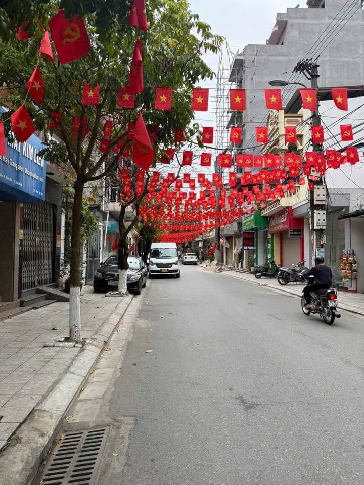 Nhà Góc 2 Tầng Mặt Tiền Kinh Doanh - Trục Chính Thành Bắc, Thuận Thành, Bắc Ninh