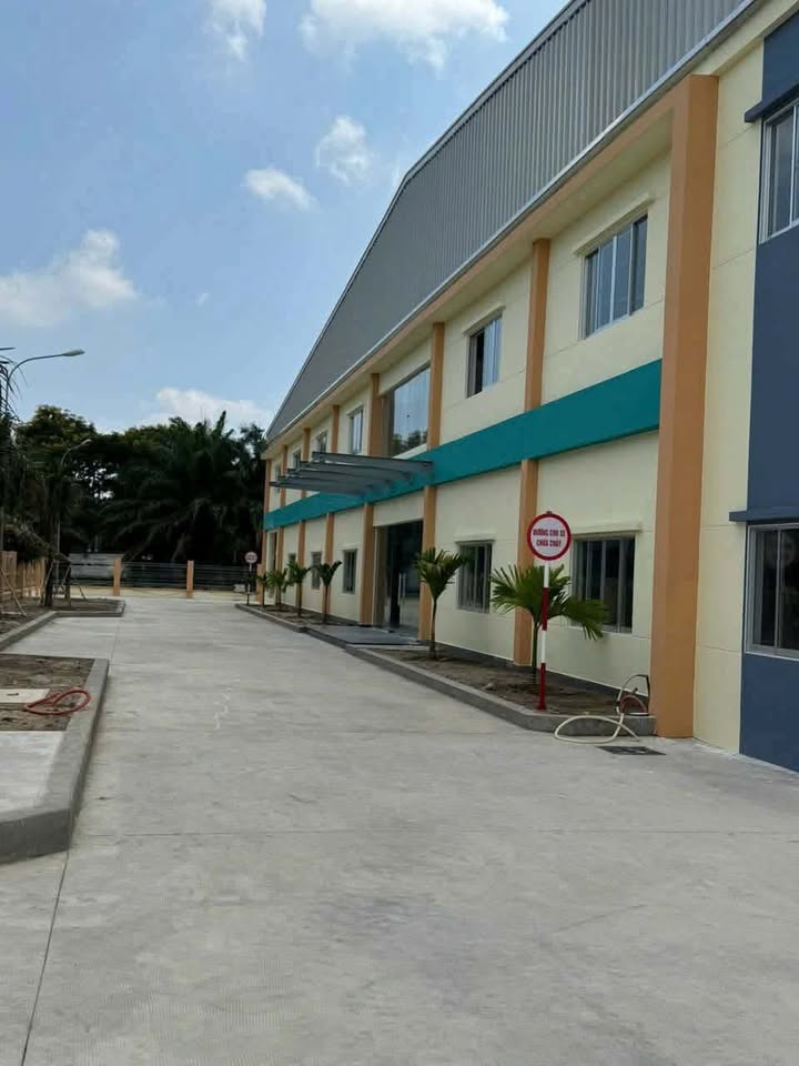 Nhà Xưởng 10.121m² KCN Nhơn Trạch - Hoàn Công, Sẵn Sàng Hoạt Động