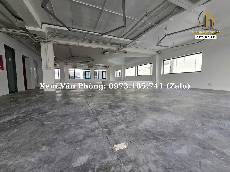 Cho thuê văn phòng Hoàng Việt, Tân Bình 232m² - Gần Sân Bay, Giá Tốt