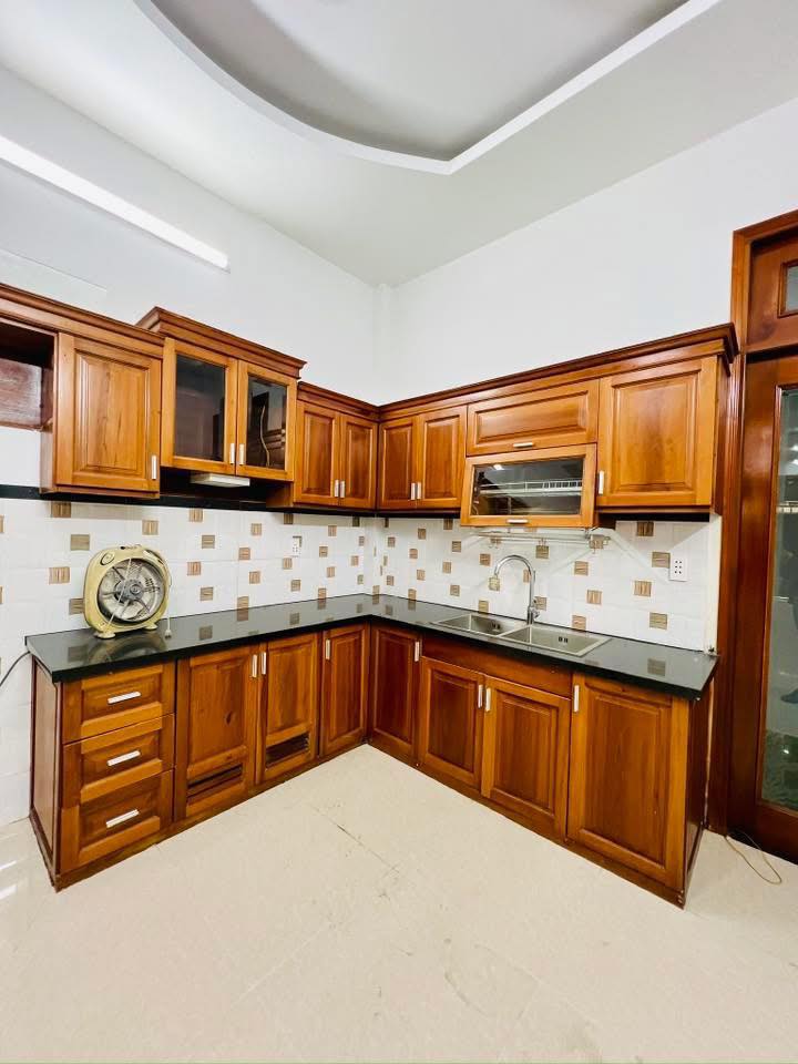 Cho Thuê Nhà 72m² Đường Vườn Lài, Q12 - Hẻm Xe Tải, 3PN