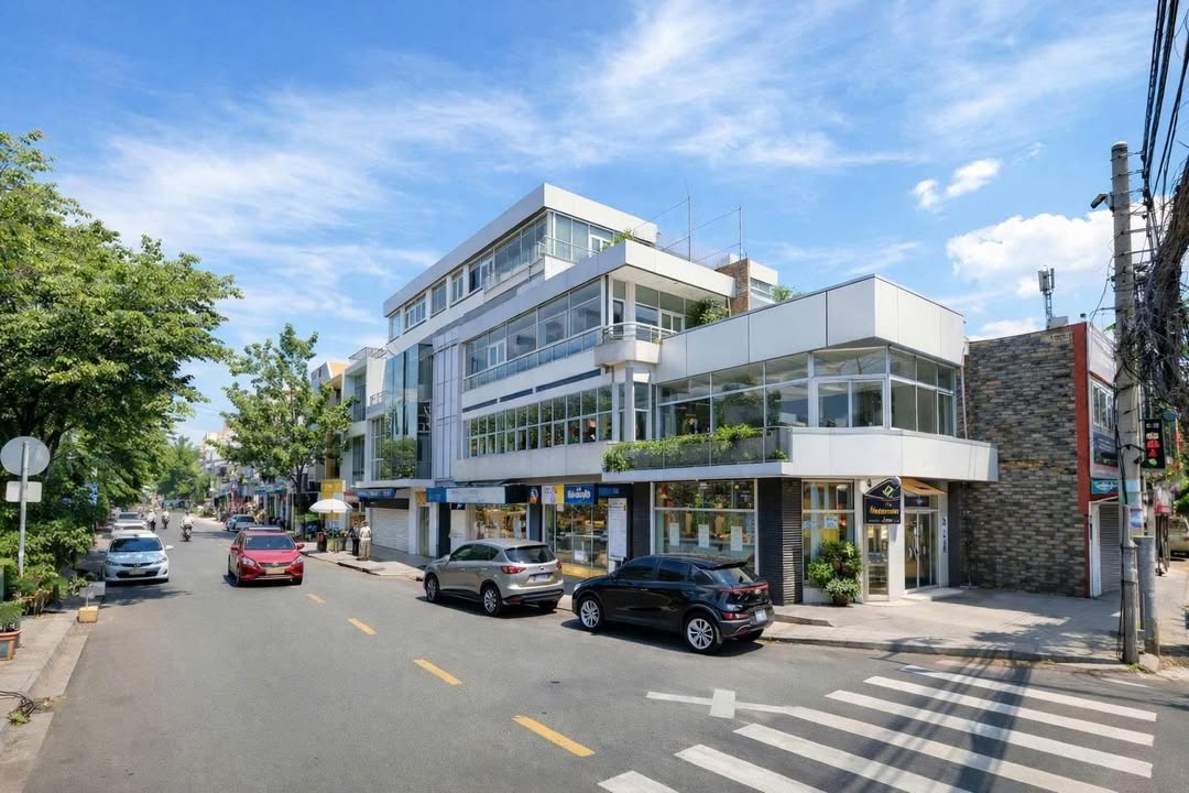 Nhà Góc 2 Mặt Tiền Nguyễn Văn Thương, Bình Thạnh - 80 Triệu/Tháng