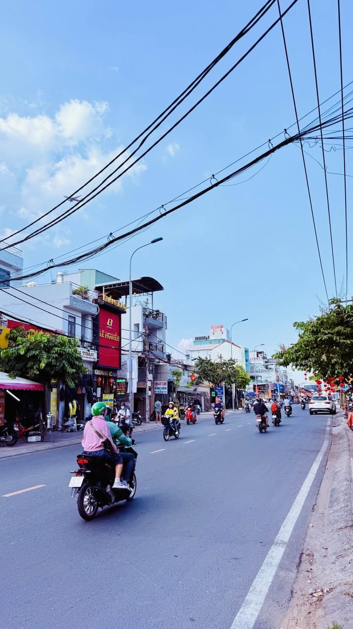 Nhà Mặt Tiền Kha Vạn Cân, Thủ Đức - 150m², 4 Tầng, 22.5 Tỷ