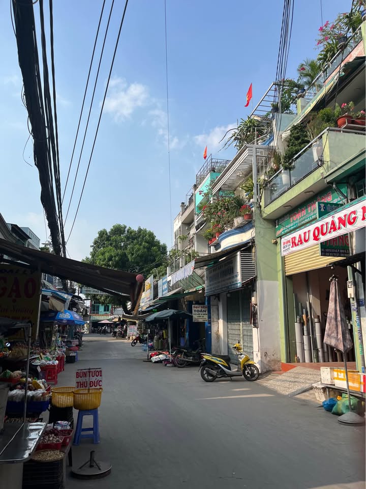 Nhà Mặt Tiền Kinh Doanh 100m² - Liên Khu 5-6, Bình Tân - Giá 6.x Tỷ