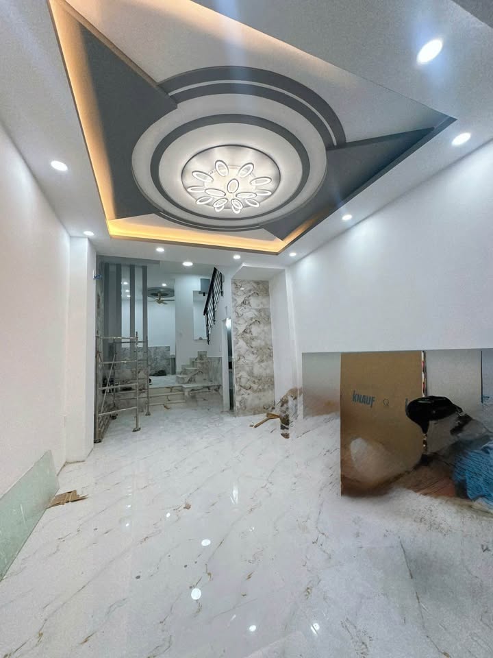 Nhà mới xây 4 tầng đường Thành Thái, Quận 10 - Sổ hồng chuẩn 11.8 tỷ