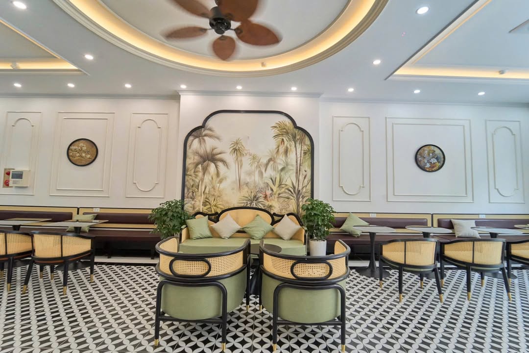 Cho thuê Khách sạn Trung tâm Quảng trường biển Sầm Sơn - Vài bước ra biển