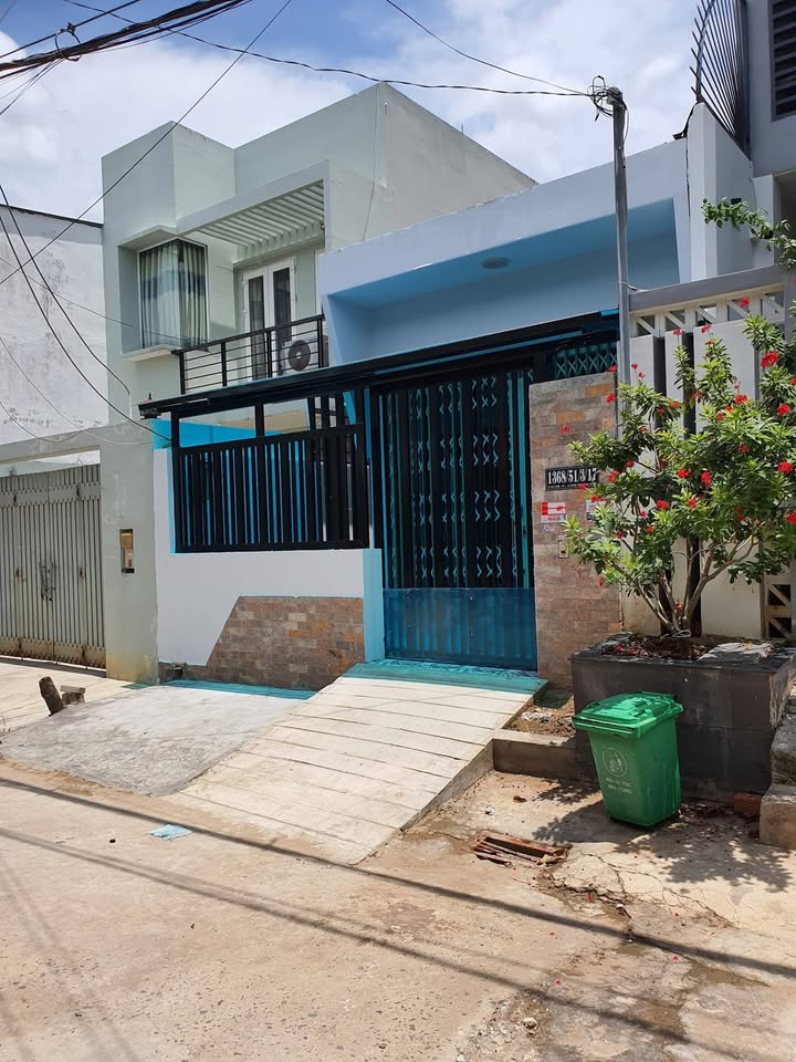 Cho thuê nhà 90m² hẻm xe tải Lê Văn Lương, Nhà Bè - Sẵn Sàng Kinh Doanh/Ở