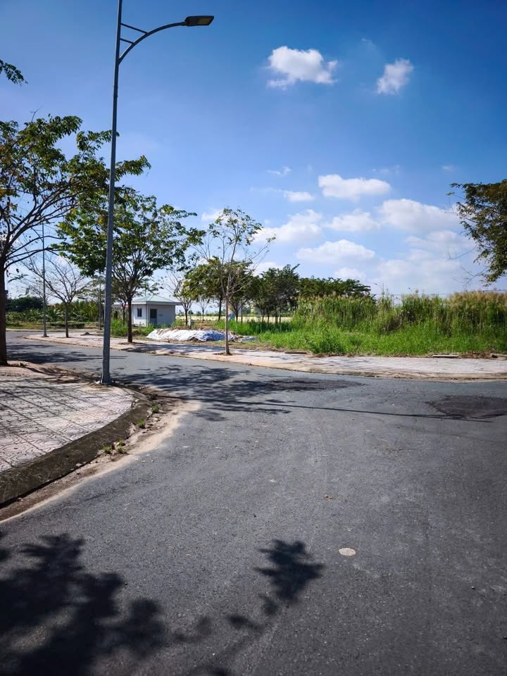 Bán đất 2000m² mặt tiền Tỉnh lộ 47, TP Cần Thơ - Sổ đỏ thổ cư, gần Sân bay & KCN