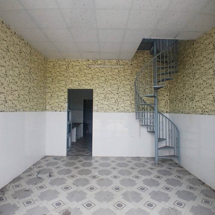 Nhà Mặt Tiền Bờ Kè Mương Khai, Cần Thơ - 85m² Giá 4 Triệu/Tháng