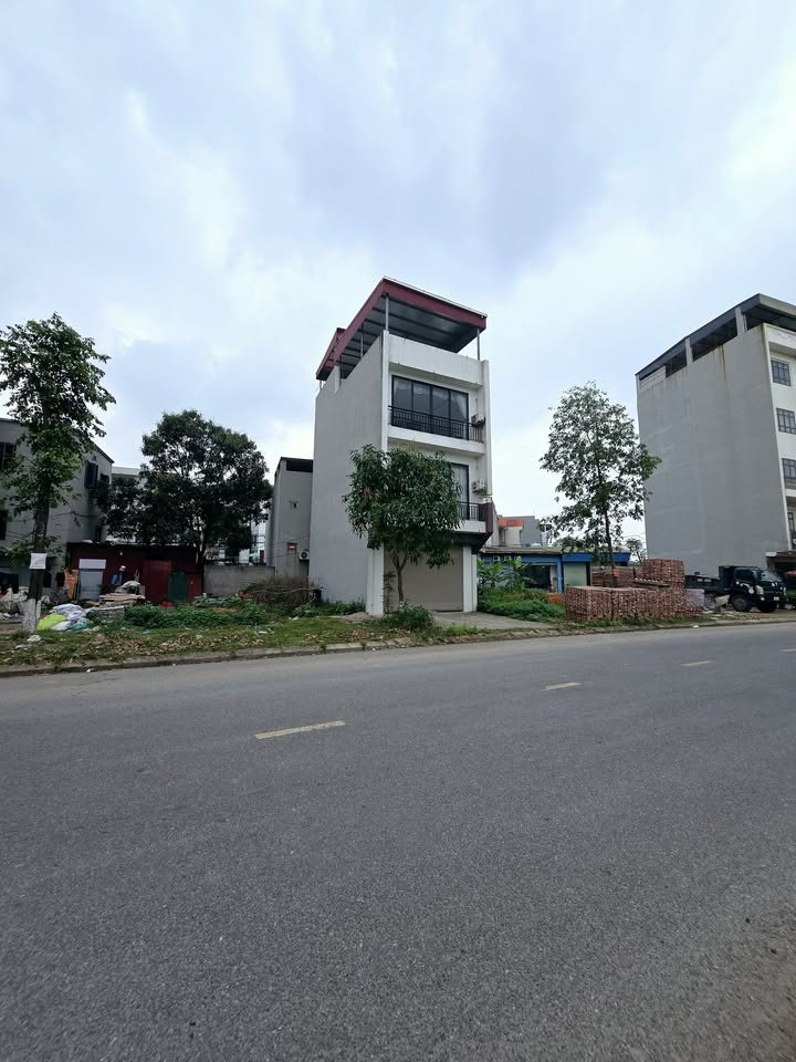 Đất nền Song Khê, Bắc Giang - 90m² - Vị trí đắc địa, sổ hồng sẵn sàng