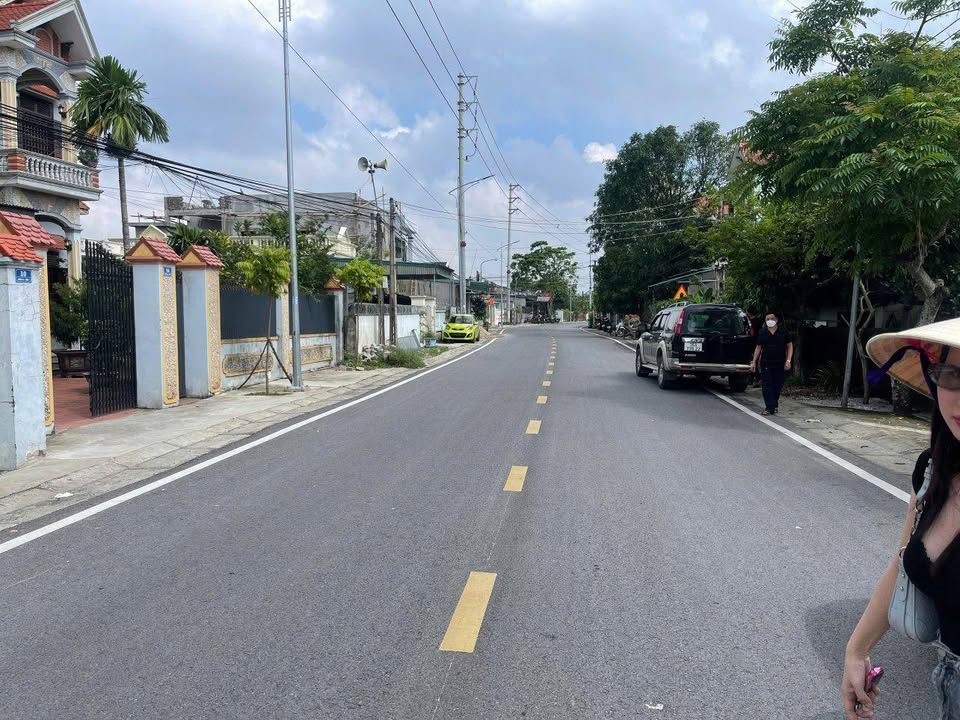 Nhà 2 Tầng 170m² Mặt Tiền 8m - Trục Chính UBND Xã Quảng Thái, Thanh Hóa