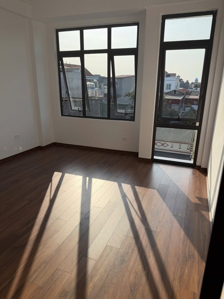 Nhà mới 50m² 3PN Hướng Tây Bắc - Ngõ Ô Tô Nguyễn Trãi, Đông Sơn - 2.8 Tỷ