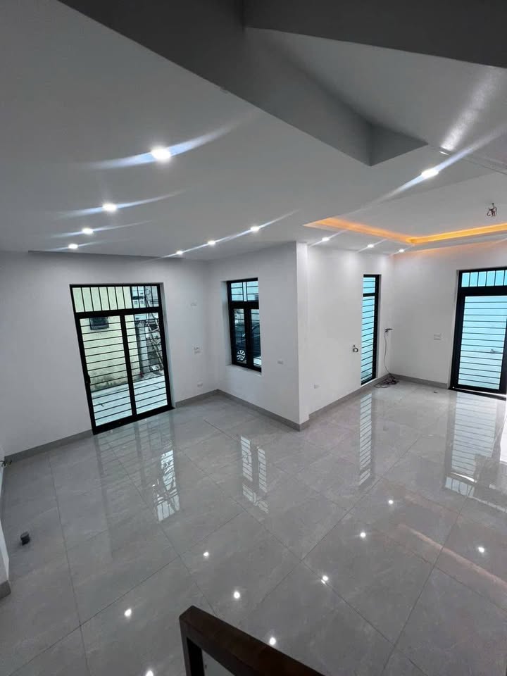 Nhà Phạm Ngũ Lão 68m² - Gara Oto, 3PN - Giá 4.2 Tỷ