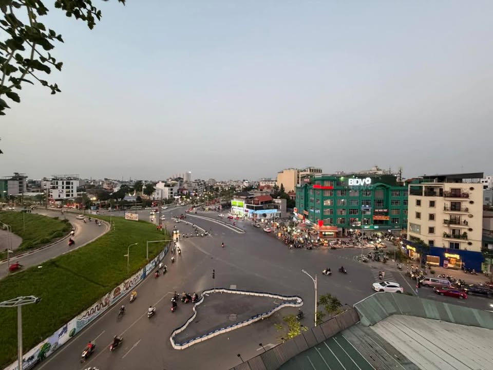 Cho thuê Mặt bằng Kinh doanh Mặt phố Ngọc Thụy, Long Biên - 35 Triệu/Tháng