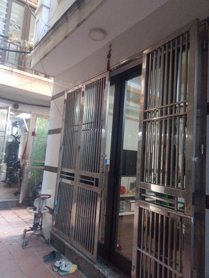 Nhà Đẹp Thanh Lân 30m² 5 Tầng - Tặng Full Nội Thất, Sẵn Sàng Giao Dịch