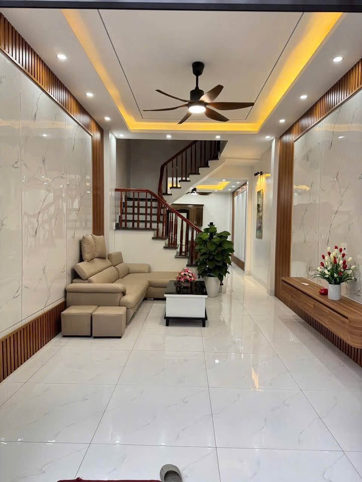 Nhà 3 Tầng Quang Trung, TP Hải Dương - 50m², Hướng Đông Nam, Giá 2.7 Tỷ