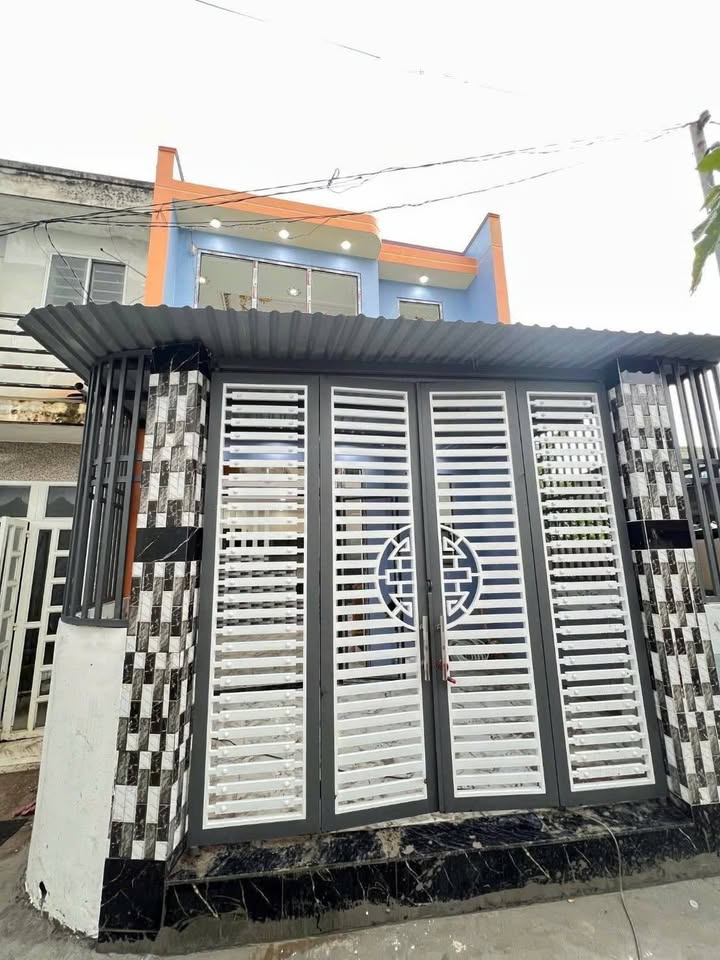 Nhà Sổ Hồng Riêng Dĩ An 61m² - 3PN, Hướng Bắc - Giá 2.18 Tỷ