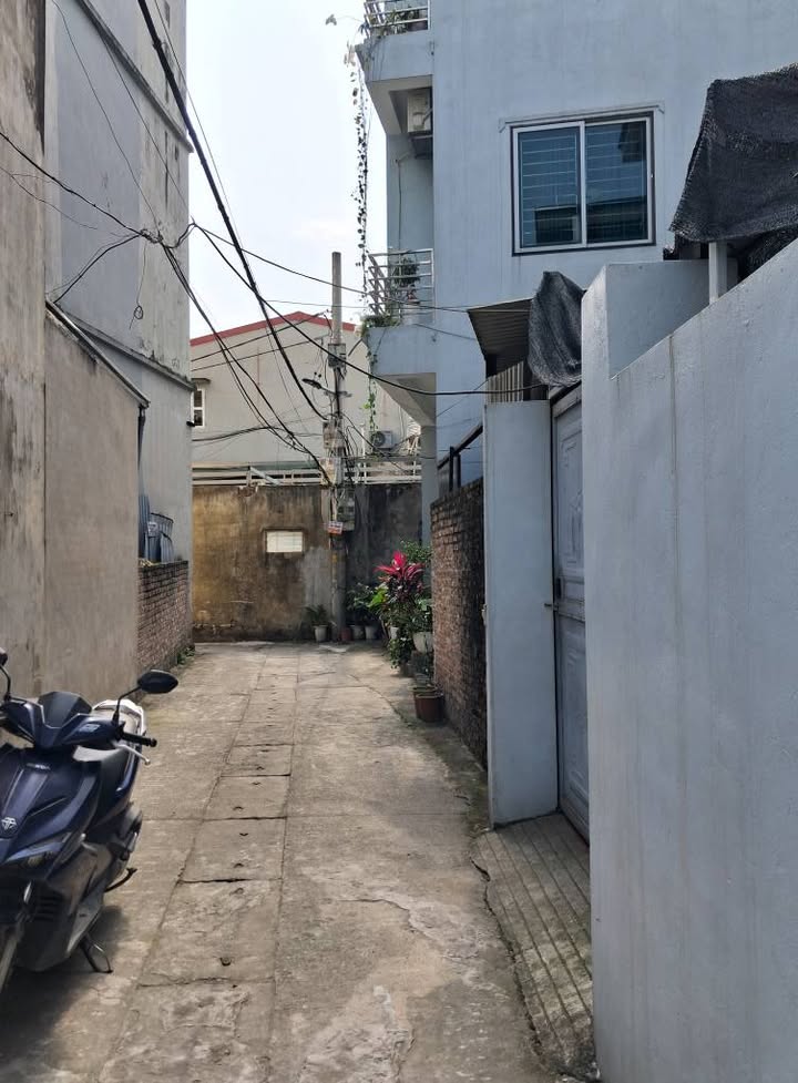 Bán Đất Vàng Hoàng Mai 73m², 2 Mặt Ngõ Thoáng, Cạnh BV Nội Tiết