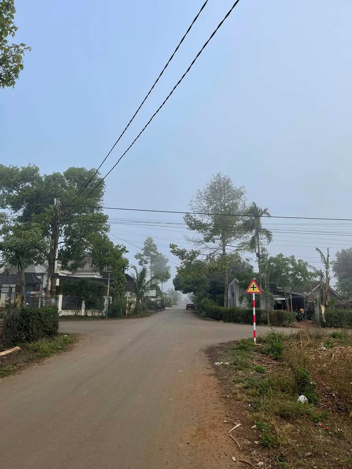 Đất Vàng Buôn Hồ 2475m² mặt tiền Âu Cơ - Đinh Núp, giá 7.2 tỷ