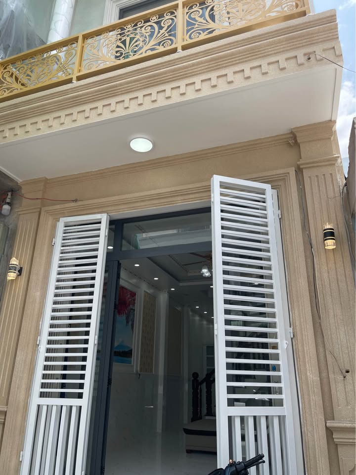 Nhà 3 Tầng 4PN Đường Trường Chinh, An Giang - Sẵn Sàng Về Ở