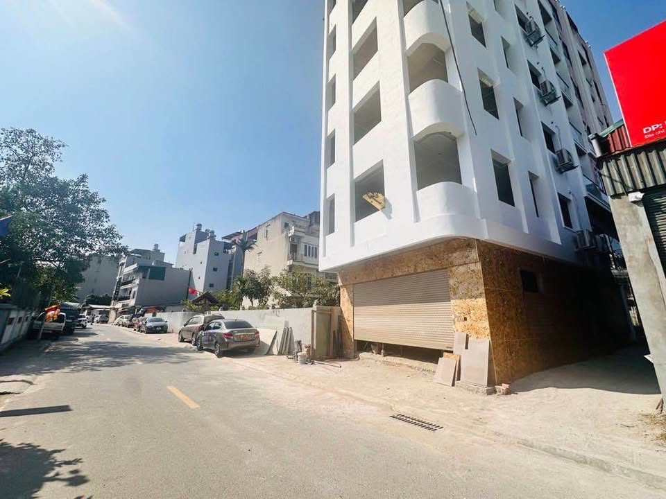 Nhà 7 tầng thang máy Cổ Linh, Long Biên 36m² - Sẵn Sàng Vào Ở Ngay!