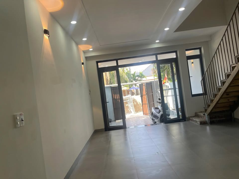 Cho thuê nhà hẻm ô tô đường 23/10, Diên Khánh - 2PN, 2 WC, 800tr/3 năm