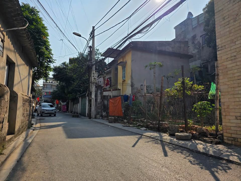 Bán Đất Kinh Doanh Phố Chợ Thiết Bị Điện Mê Linh 93.6m² - Giá Tốt