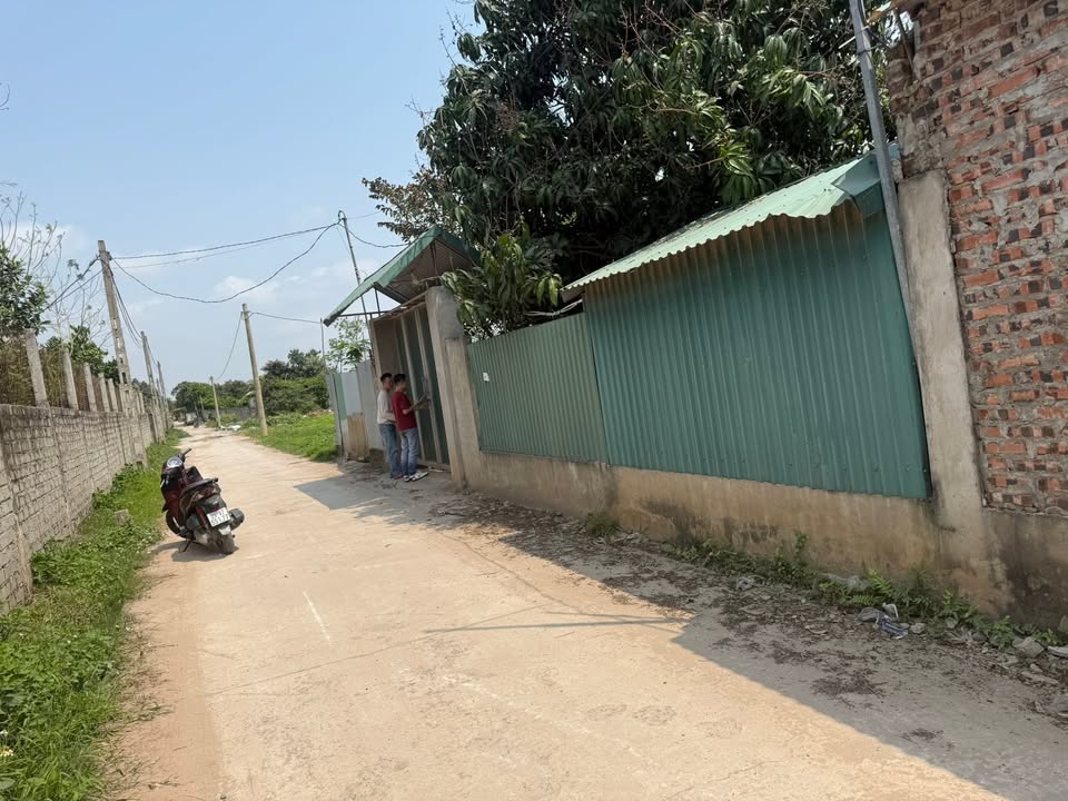 Đất nền Quốc Oai 200m² - Sổ đỏ sẵn, tiềm năng chia lô, ô tô tránh