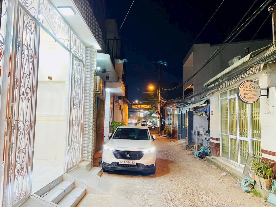 Nhà Trọ/Kinh Doanh Mặt Tiền Hẻm 583 Đường 30/4, Cần Thơ - 75m² Giá 8.6 Triệu
