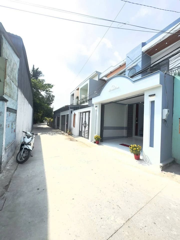 Nhà Trệt Lầu 72m² Hướng Đông Bắc - Sổ Hồng Thổ Cư Tại Cái Răng, Cần Thơ