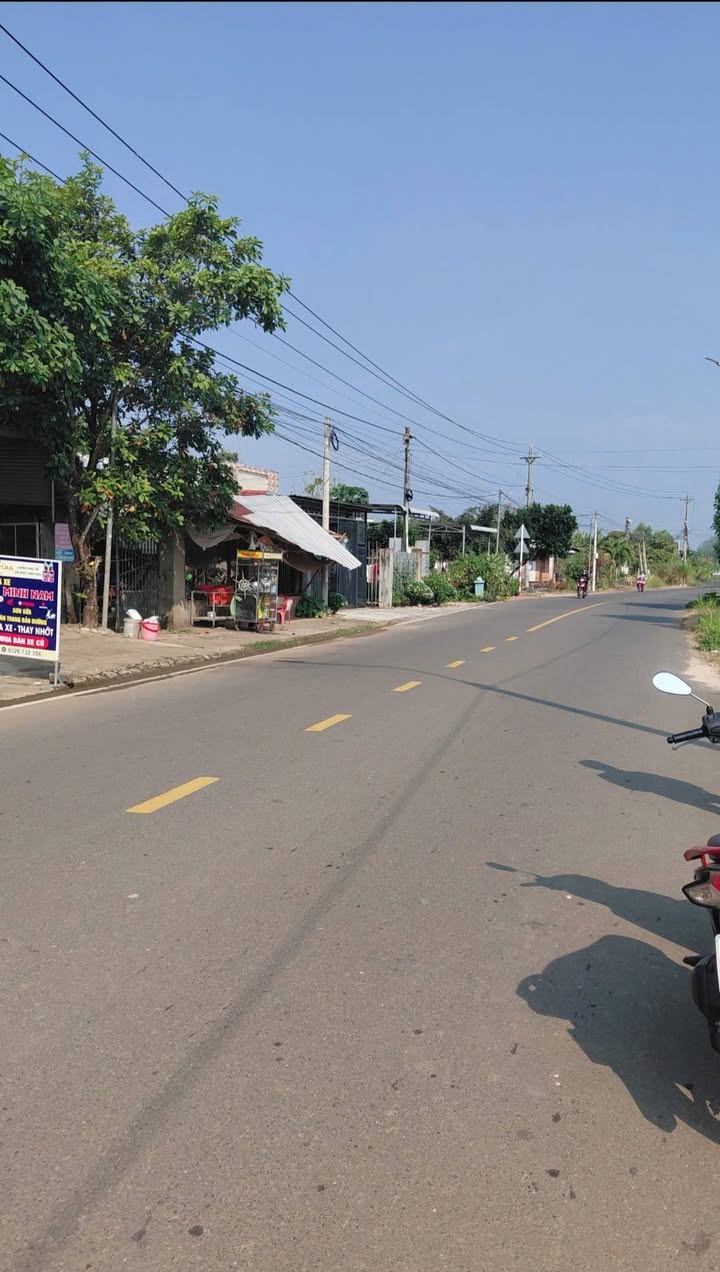 Đất Nền Định Quán Đồng Nai 230m² Sổ Sẵn Giá 750 Triệu - Mặt Tiền Kinh Doanh