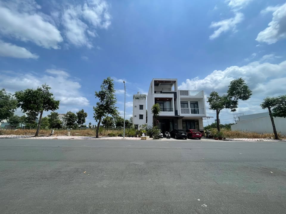 Bán Nền 90m² KDC Hồng Loan (5C) Cần Thơ - Lộ Giới 30m, Giá 4.05 Tỷ TL