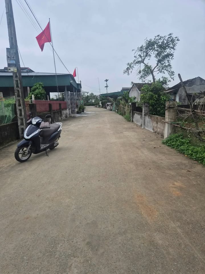 Đất nền Cẩm Trung, Hà Tĩnh - Sổ đỏ thổ cư, 161m², giá 7 tỷ