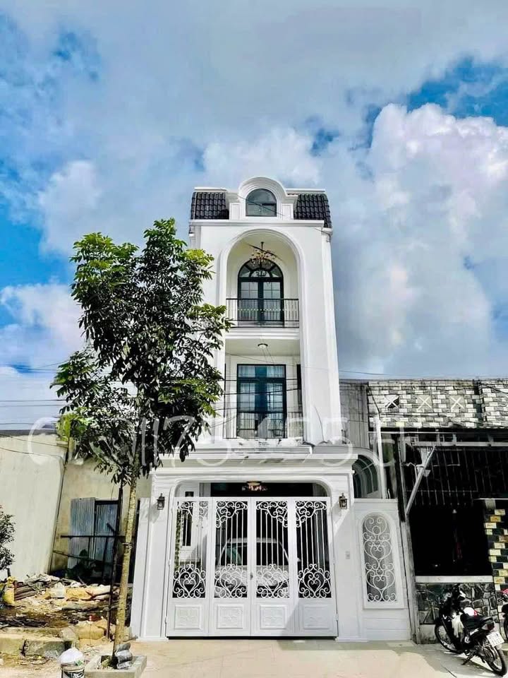 Nhà 3 Tầng Mặt Tiền Xuân Hòa, Huế 90m² - Sẵn Sàng Vào Ở Ngay!