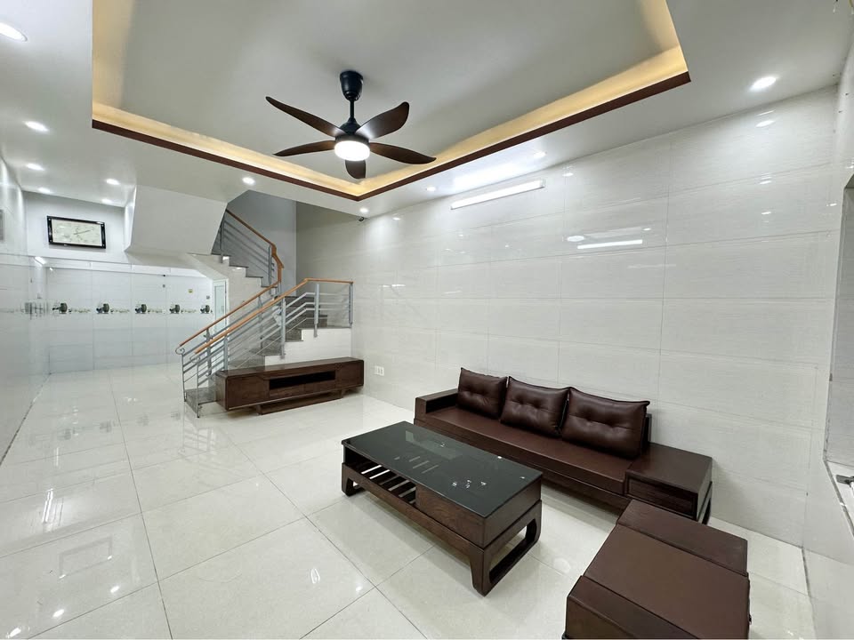 Nhà 3.5 Tầng Ngô Gia Tự, Hải An - 4PN, 2.75 Tỷ, Full Nội Thất