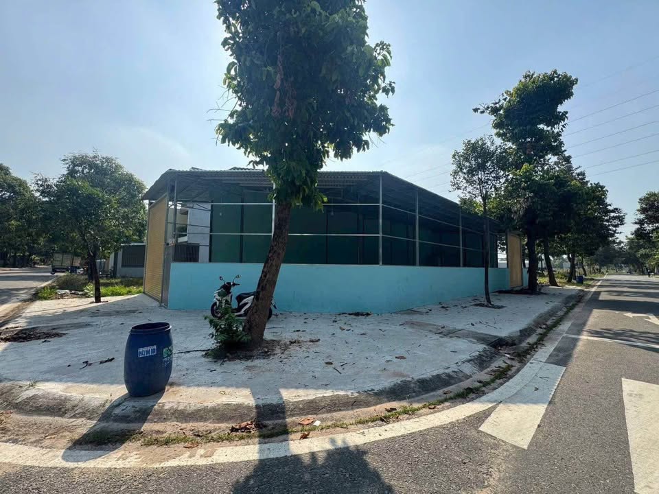 Kho Xưởng 1800m² Góc 2 Mặt Tiền Gần KCN Bàu Bàng, Bình Dương - Sẵn Sổ Hồng