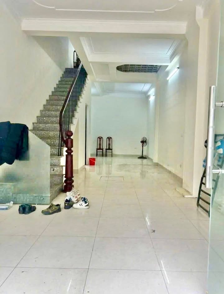 Cho Thuê Nhà Nguyên Căn KĐT Mậu Lương 250m² - Sẵn Sàng Ở Ngay