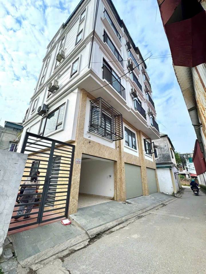 Nhà Đẹp Bát Khối Long Biên 35.5m² - Ô Tô Vào Nhà, Giá Đầu Tư