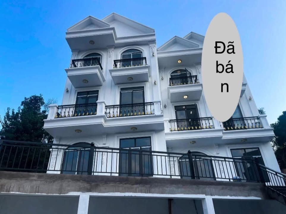 Nhà 3 Tầng Trung Tâm Hạ Long - Sẵn Sàng Ở Ngay - 3.85 Tỷ