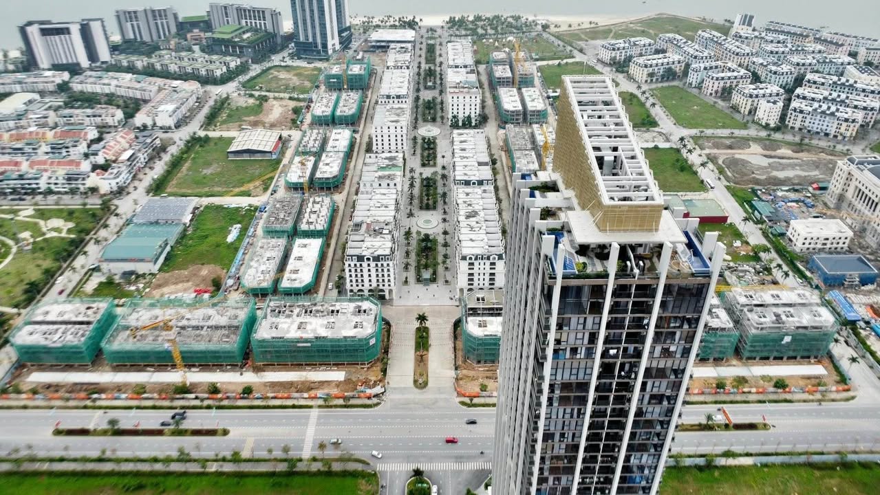 Studio Icon40 Hạ Long 34m² - Tầng Cao, Sẵn Nội Thất, Giá 1.98 Tỷ