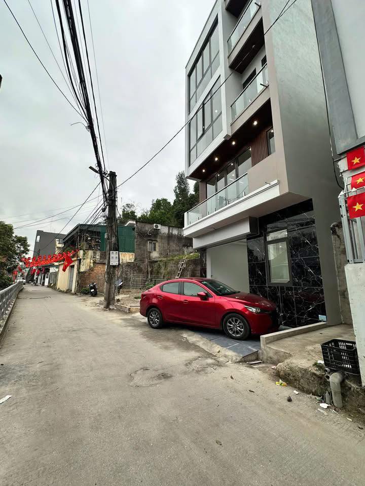 Nhà 4 Tầng Cao Thắng, Móng Cái - 68m² - 3.95 Tỷ - Ô tô tránh