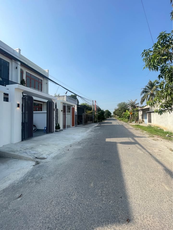 Nhà Phố Hoàn Thiện 76.5m² - Đường 35 Nguyễn Văn Linh, Hòa Thành, Tây Ninh