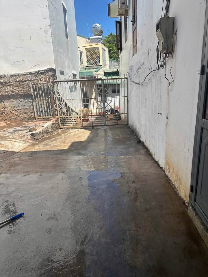 Cho thuê nhà 320m² mặt tiền Xô Viết Nghệ Tĩnh, Buôn Ma Thuột - Chỉ 3 Triệu/Tháng