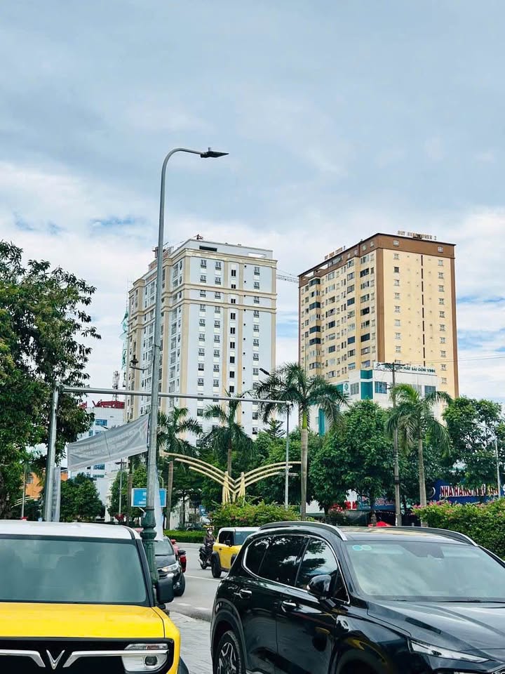 Bán Căn Góc Chung Cư Huy Hùng Vinh 79m² - Lộc Phát, Giá 3.1 Tỷ