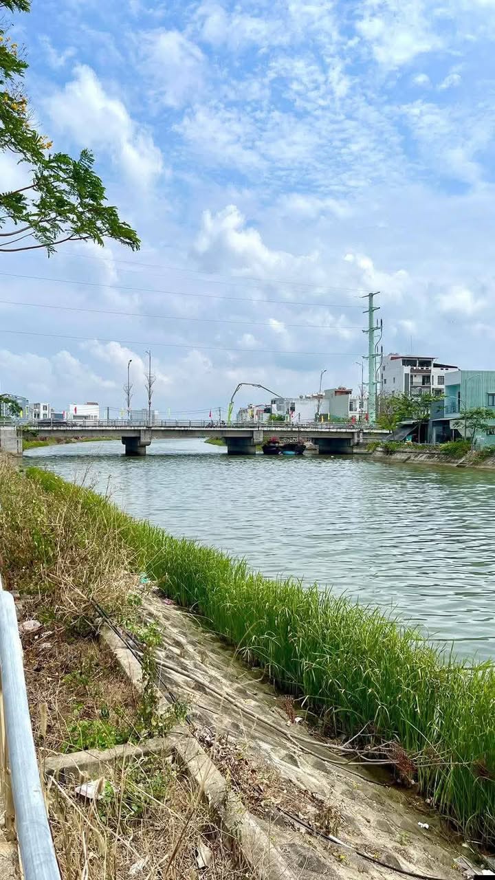 Đất tặng nhà MT Lê Thanh Nghị, Quy Nhơn - 95m² sổ đỏ chính chủ